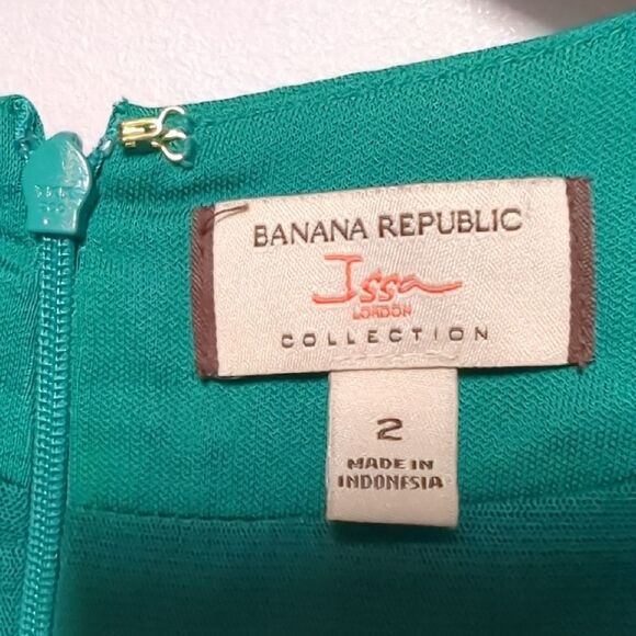 Banana Republic Green Pleated Midi Dress with V-Neck and Cap Sleeves - Picture 4 of 7